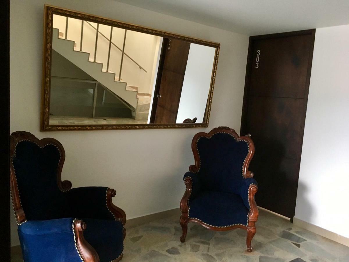 Hotel Garden City Boutique Фусагасуга Экстерьер фото