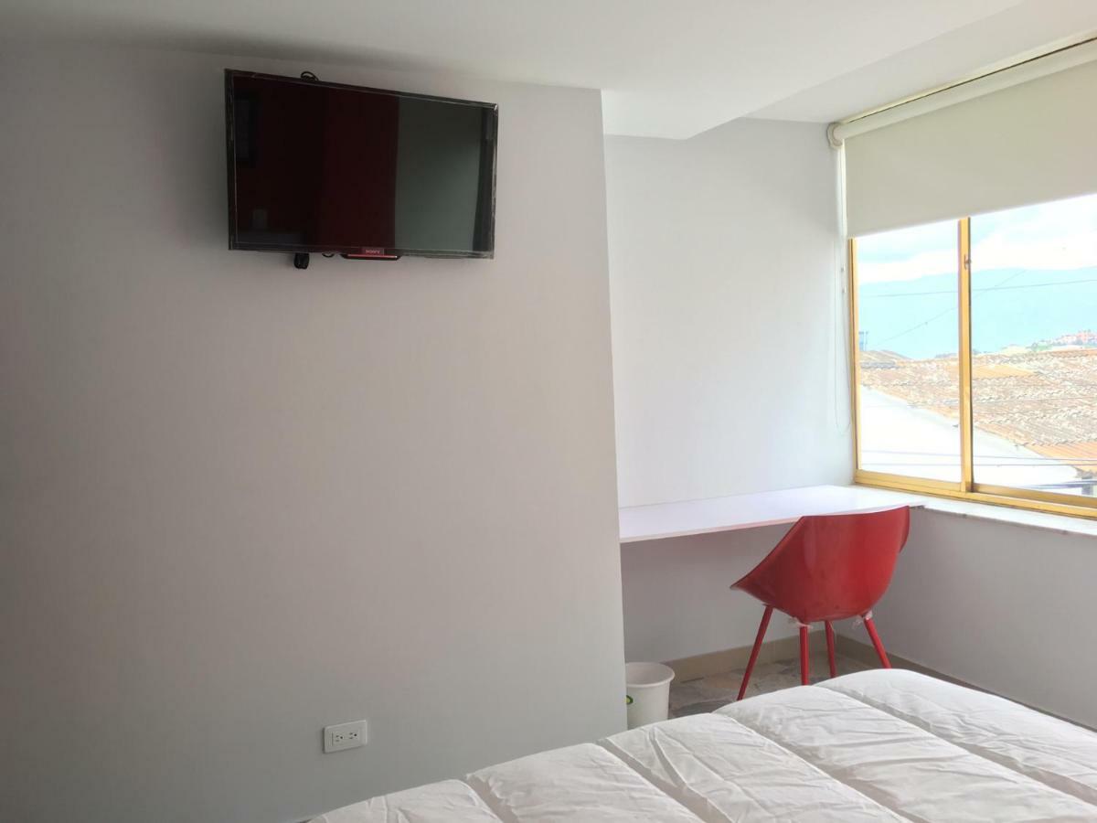 Hotel Garden City Boutique Фусагасуга Экстерьер фото