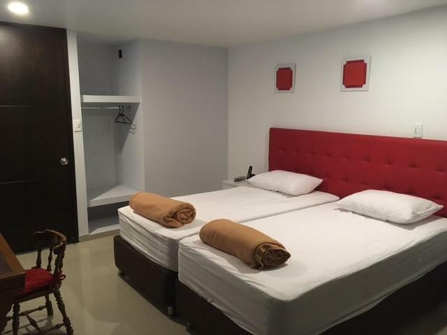 Hotel Garden City Boutique Фусагасуга Экстерьер фото