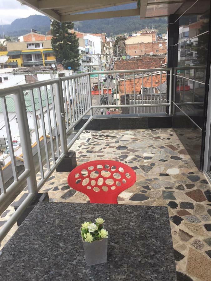 Hotel Garden City Boutique Фусагасуга Экстерьер фото