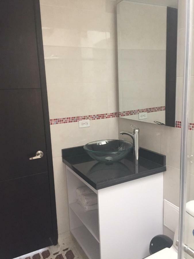 Hotel Garden City Boutique Фусагасуга Экстерьер фото