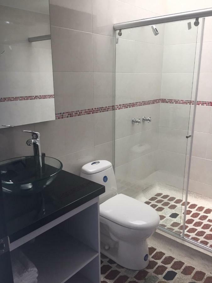 Hotel Garden City Boutique Фусагасуга Экстерьер фото