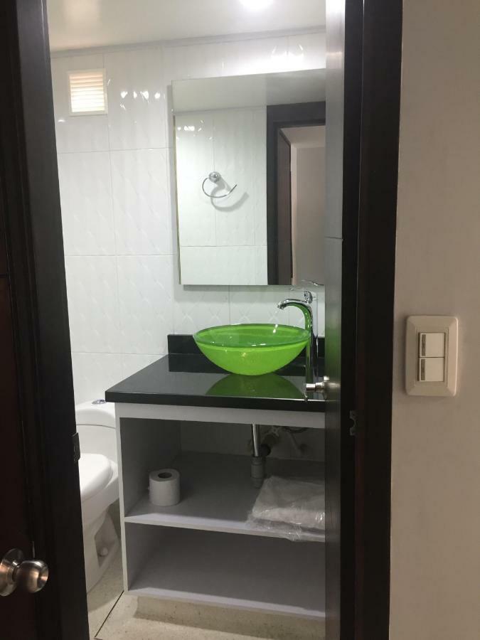 Hotel Garden City Boutique Фусагасуга Экстерьер фото